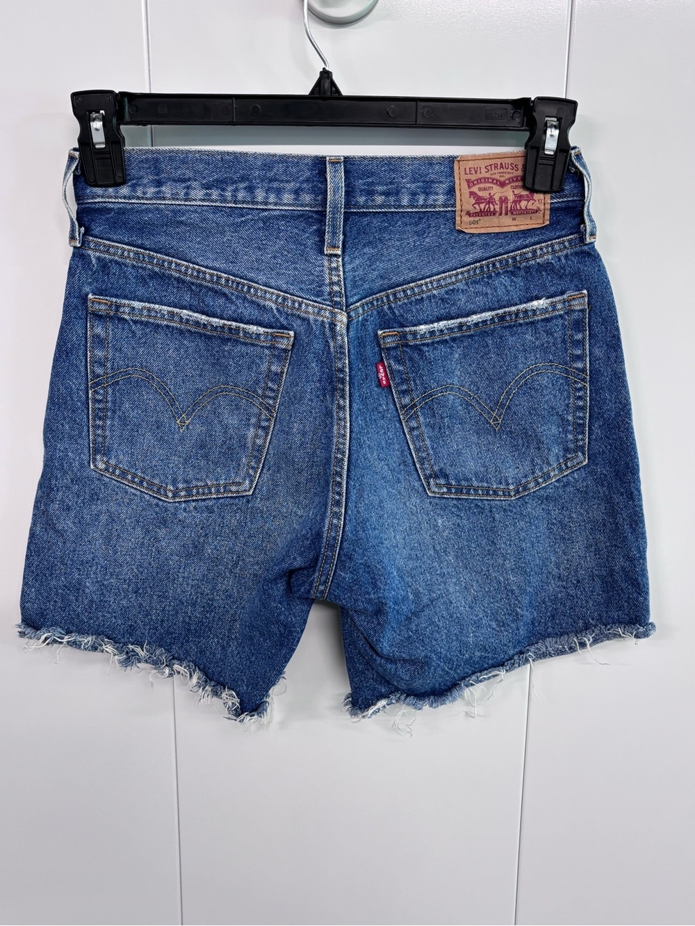 Women's Levi's 501 Original Distressed Denim Jean Shorts Blue Size 26 Button Fly